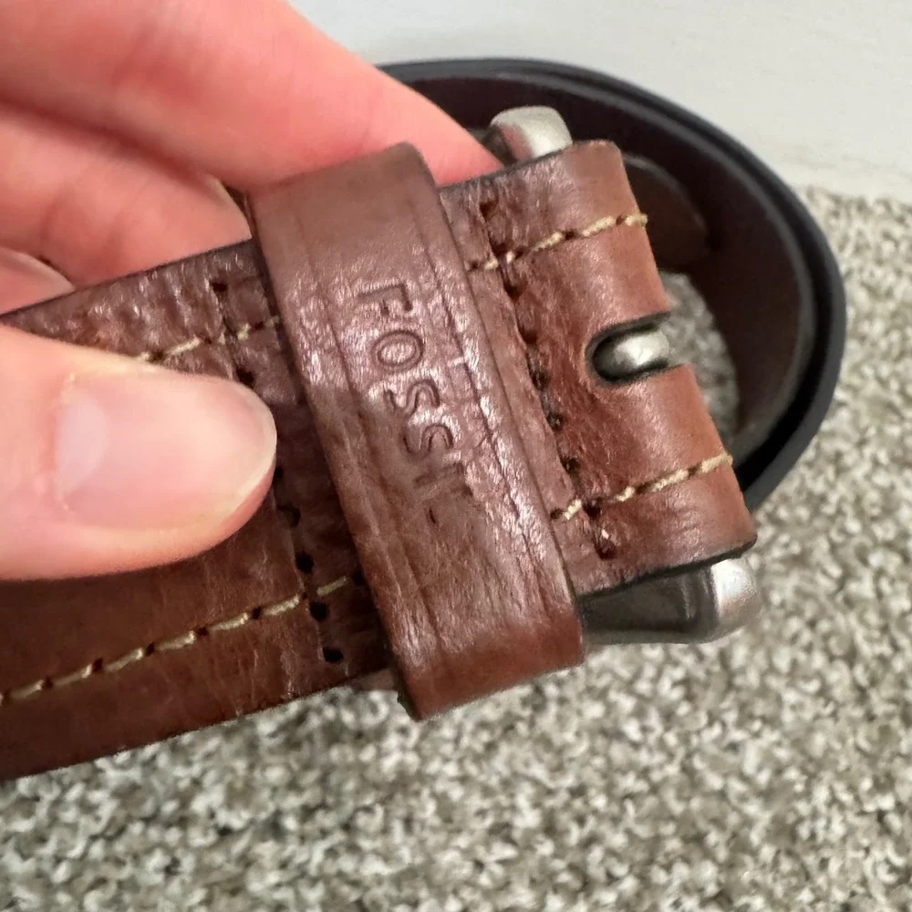 Fossil Mens Genuine Leather‎ Belt Brown Silver Buckle Casual Dress Size 42